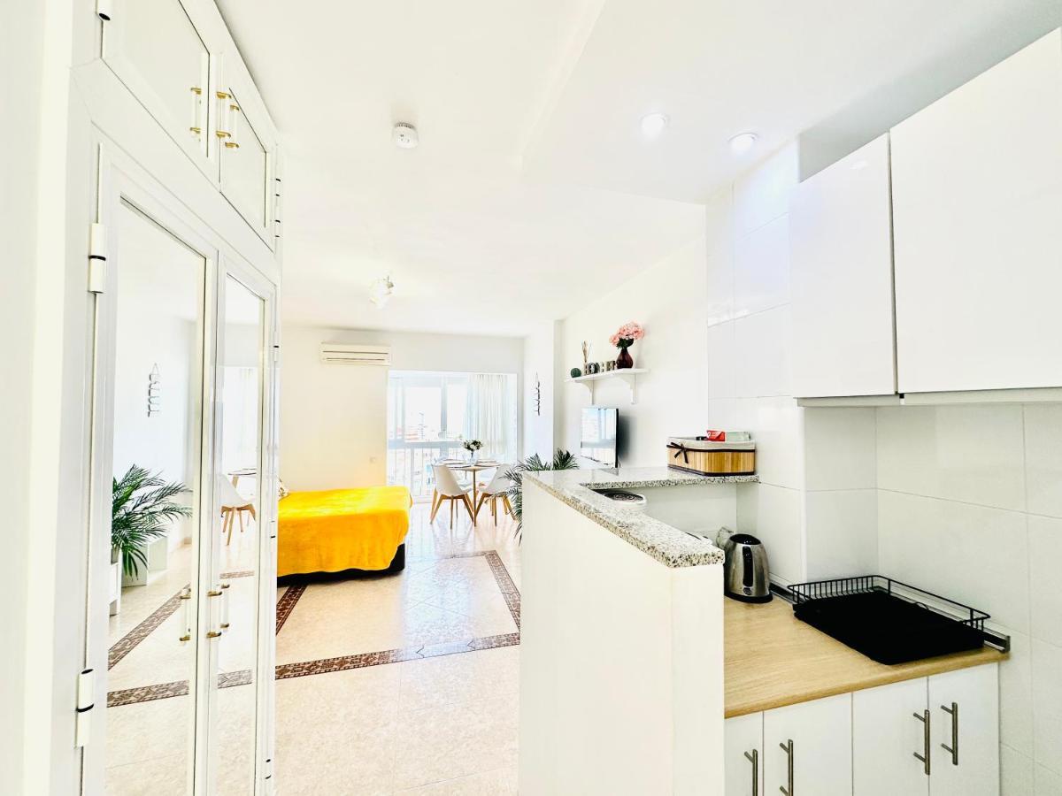 Iris Vistas Sea & Sun Benalmadena Apartment Екстериор снимка